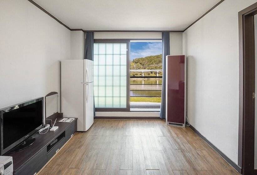 Gangchon Beautiful Pet House Pension