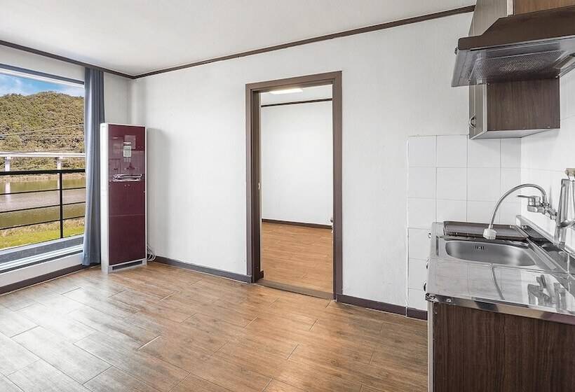 Gangchon Beautiful Pet House Pension