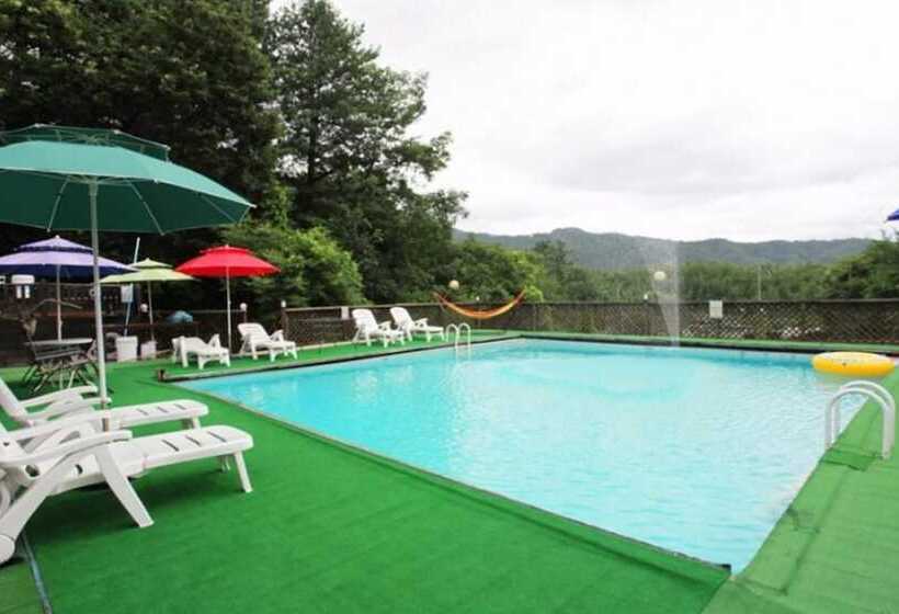 Chuncheon Louis Pension