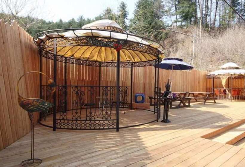 Chuncheon Louis Pension