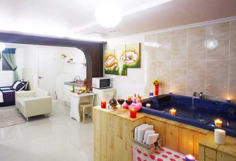 Chuncheon Louis Pension