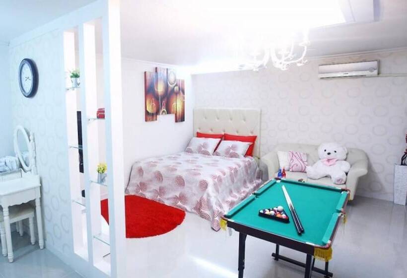 Chuncheon Louis Pension