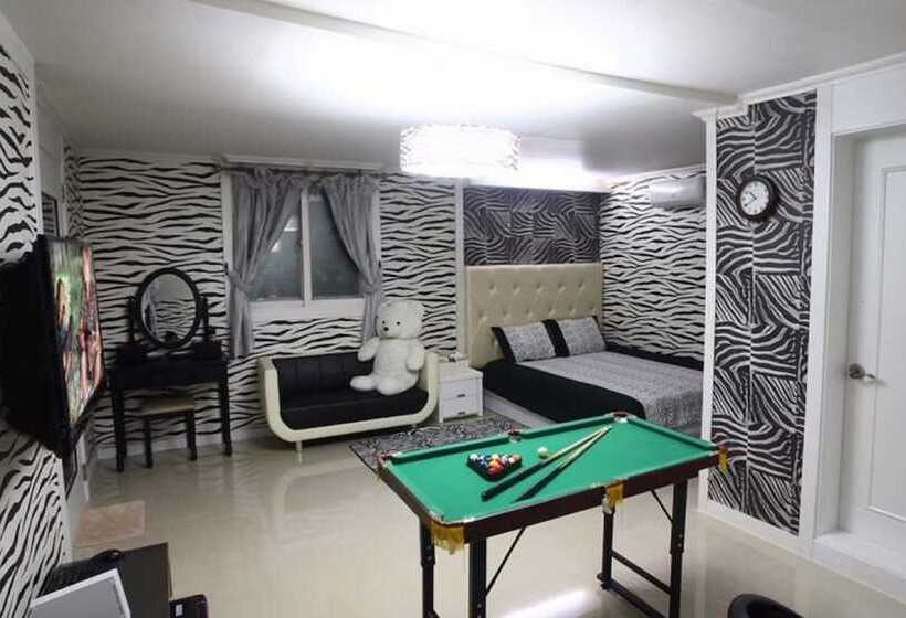 Chuncheon Louis Pension