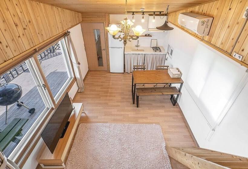 Sokcho Donbangseock Pension