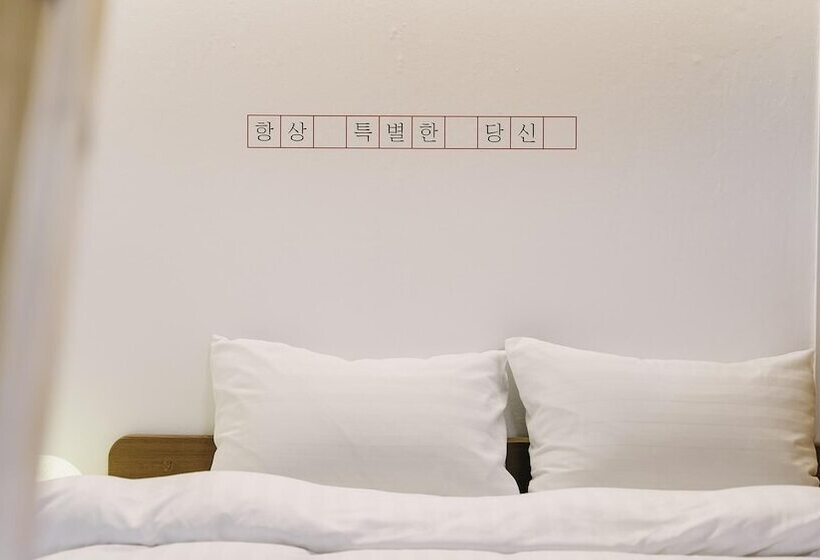 Sokcho Donbangseock Pension