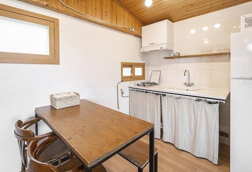 Sokcho Donbangseock Pension