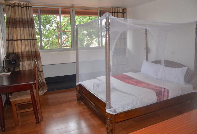 Entebbe Flight Motel