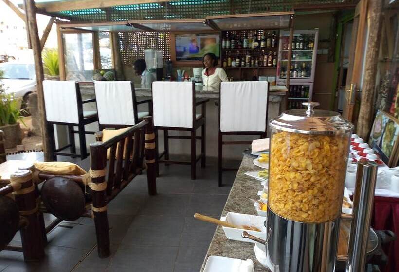 Entebbe Flight Motel