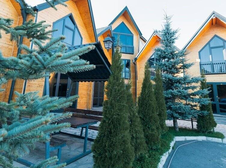Everest Rest House