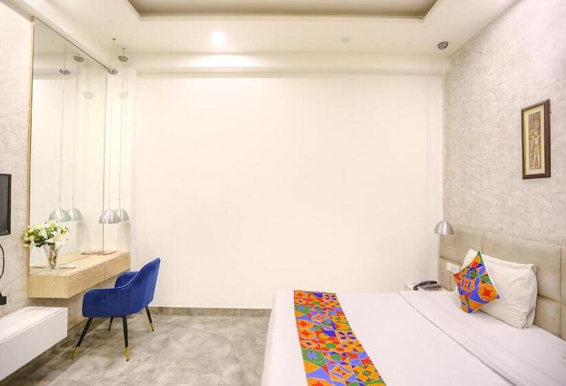 Fabhotel F9 Sector 19