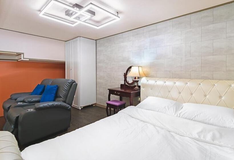 Gapyeong Hill House Pension