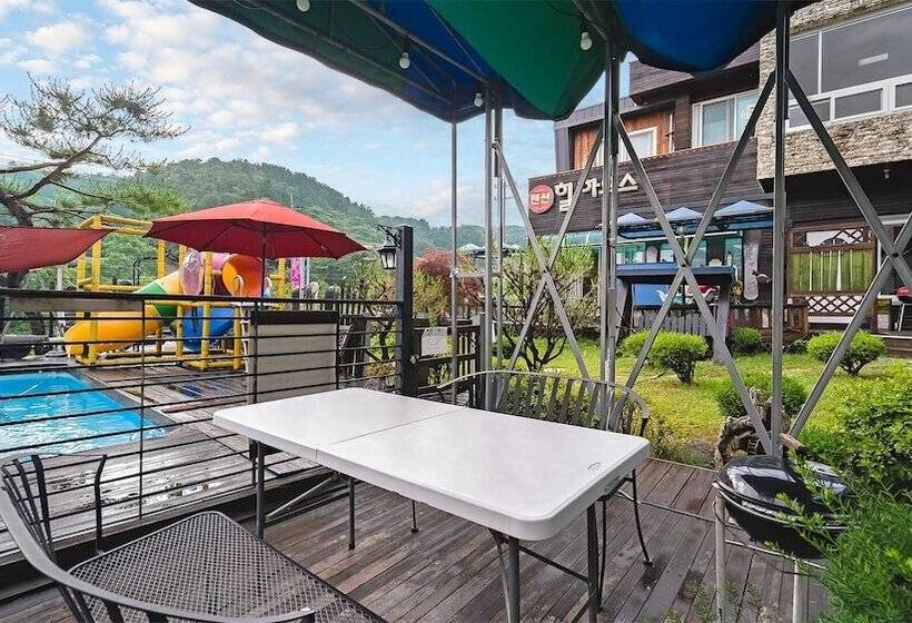 Gapyeong Hill House Pension