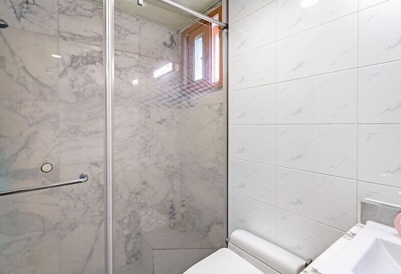 Gapyeong Hill House Pension