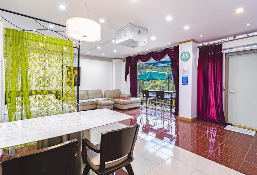 Gapyeong Hill House Pension