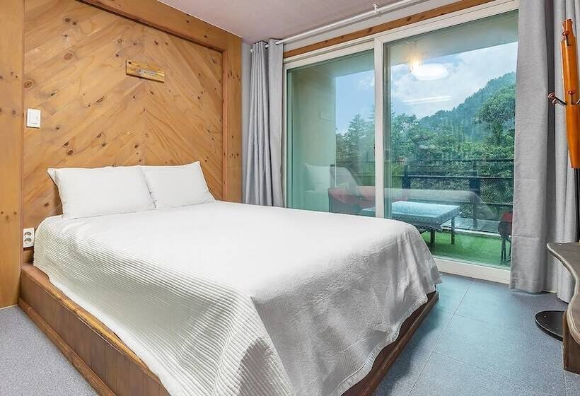 Gapyeong Namueuikkum Pension