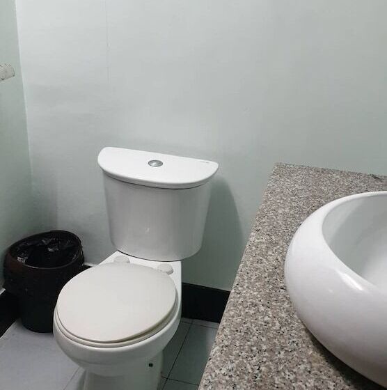 Gumleaves Hotel Barreto