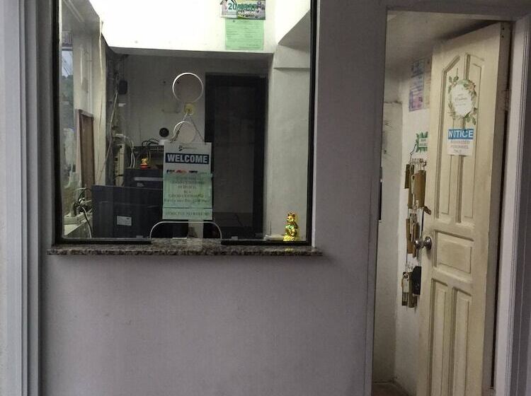 Gumleaves Hotel Barreto