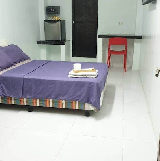 Gumleaves Hotel Barreto