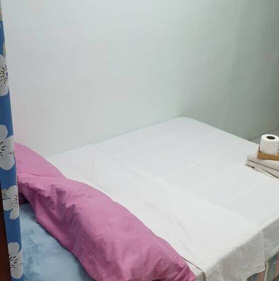 Gumleaves Hotel Barreto