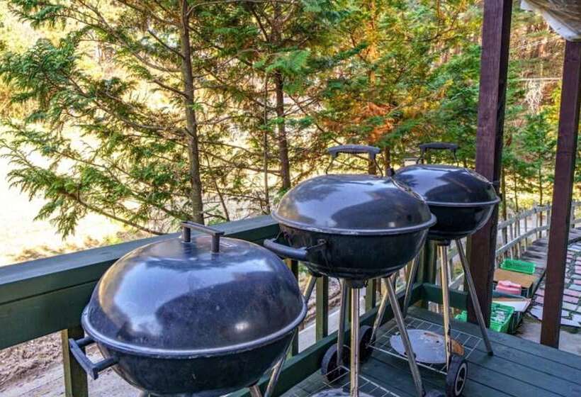 Gangneung Gyeongpoui Haru Pension