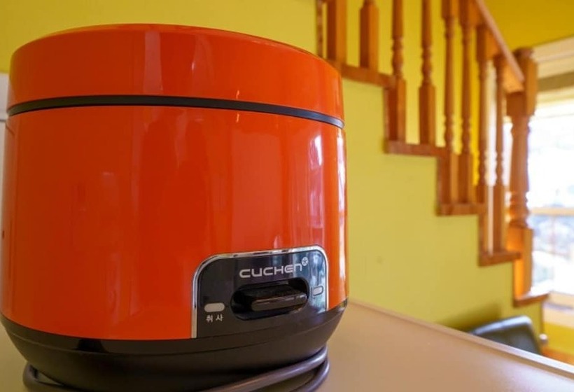 Gangneung Gyeongpoui Haru Pension