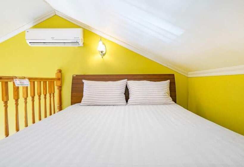 Gangneung Gyeongpoui Haru Pension