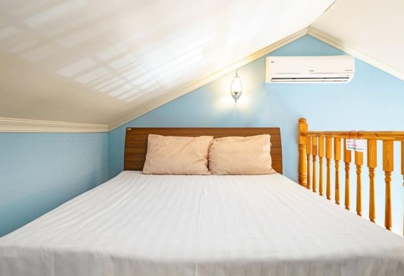 Gangneung Gyeongpoui Haru Pension