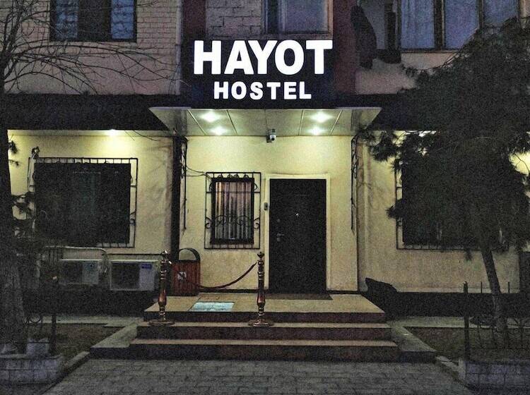Hayot Hostel