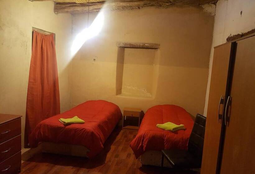 Hostal La Casa Blanca