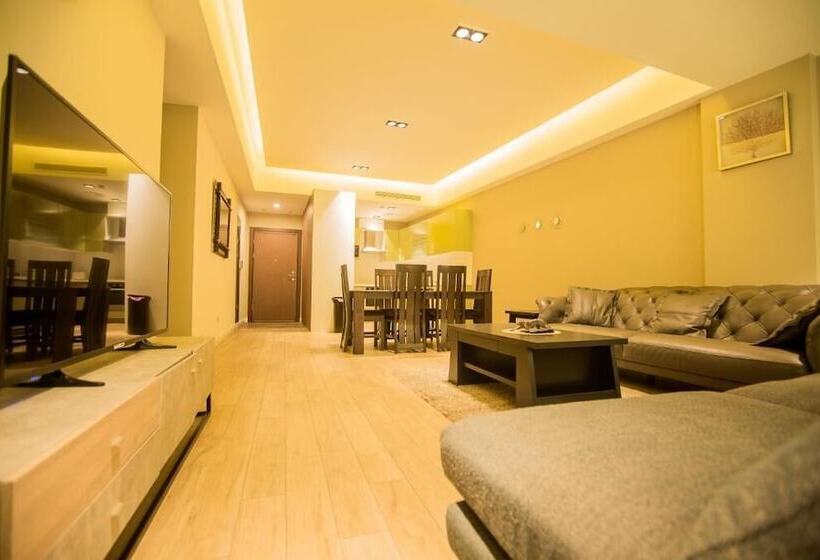 هتل Accra Fine Suites
