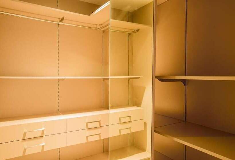 هتل Accra Fine Suites