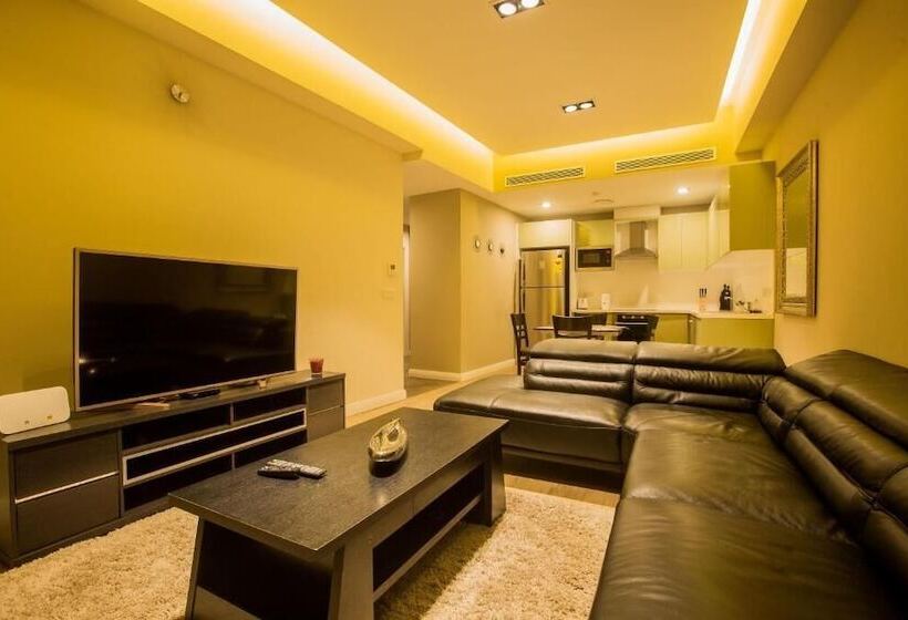 هتل Accra Fine Suites