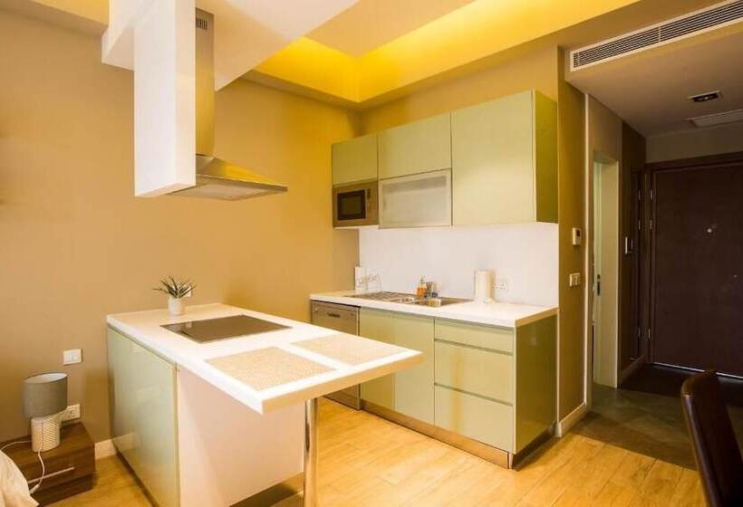 هتل Accra Fine Suites