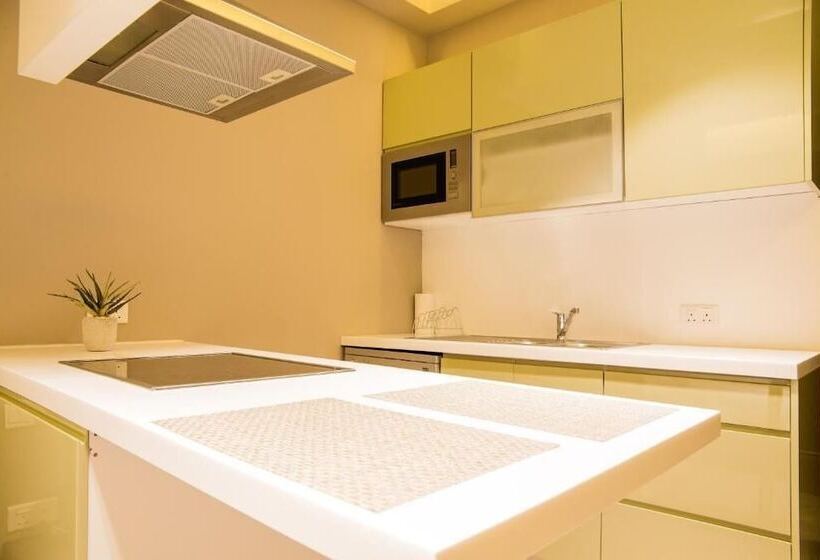 هتل Accra Fine Suites