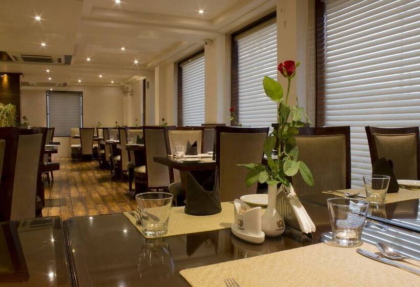 Отель Ajmer Inn