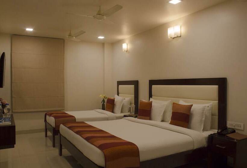 Отель Ajmer Inn