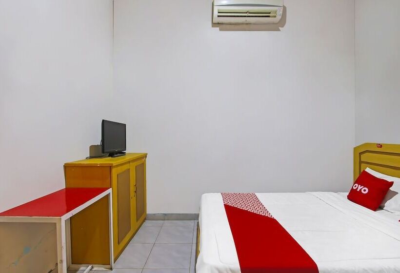 فندق Al Fatih Guest House Syariah By Oyo Rooms