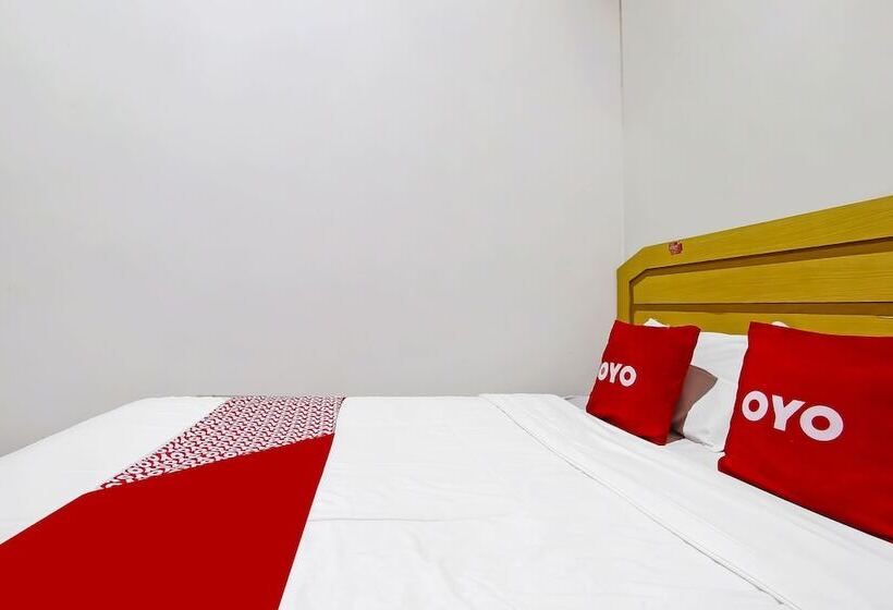 فندق Al Fatih Guest House Syariah By Oyo Rooms