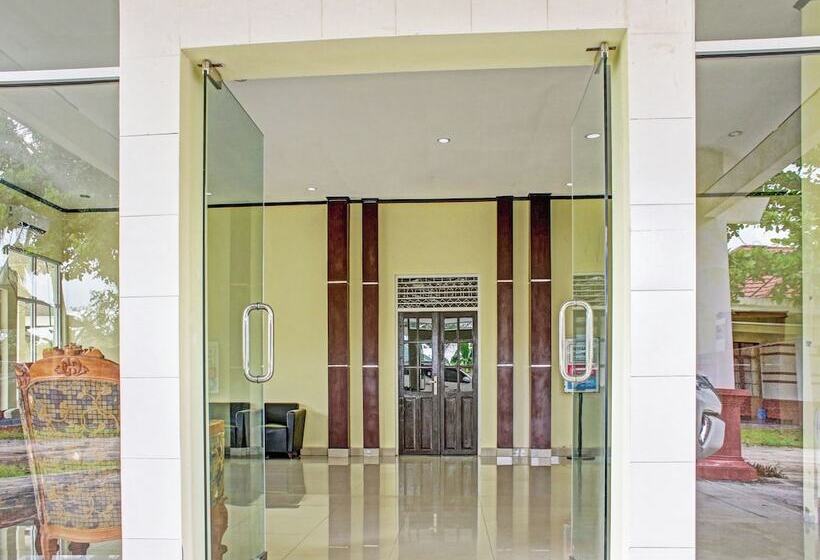 فندق Aman By Oyo Rooms