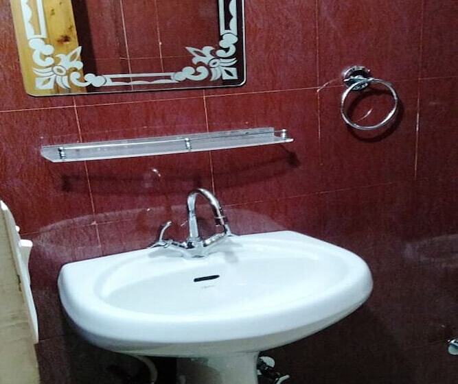 ホテル Antriksh Cottage Manali