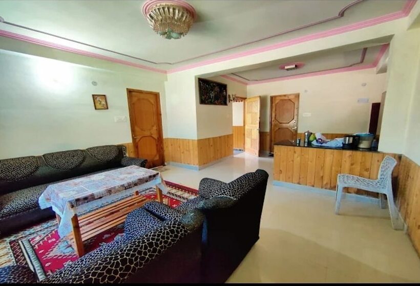 호텔 Antriksh Cottage Manali