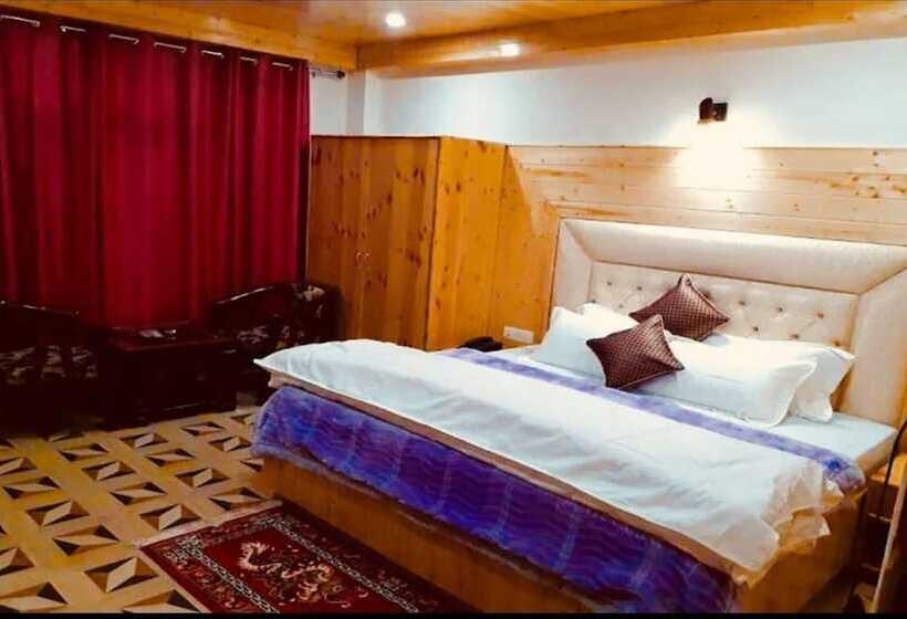 ホテル Antriksh Cottage Manali