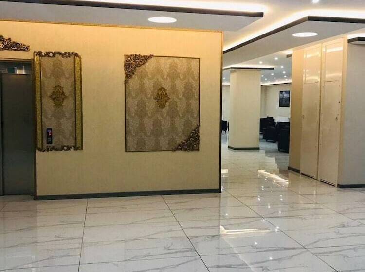 ホテル Atlihan Plus