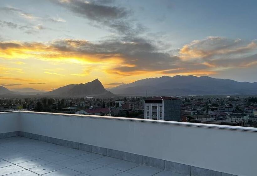 ホテル Atlihan Plus