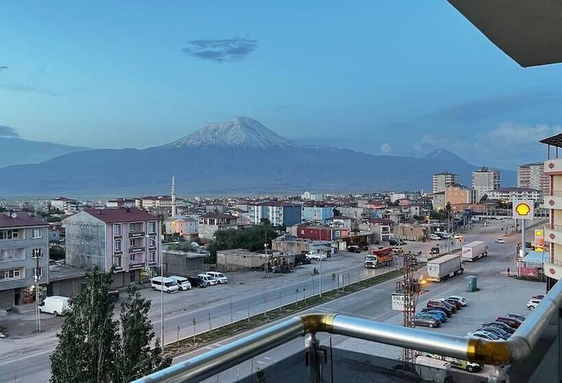 ホテル Atlihan Plus