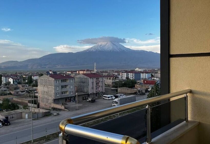 ホテル Atlihan Plus