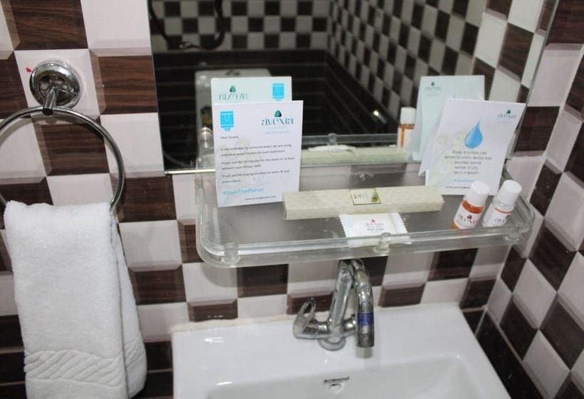 Отель Avexia Kanha Residency