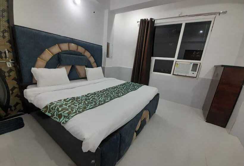 Отель Avexia Kanha Residency