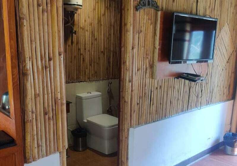 酒店 Misty Oaks Resorts