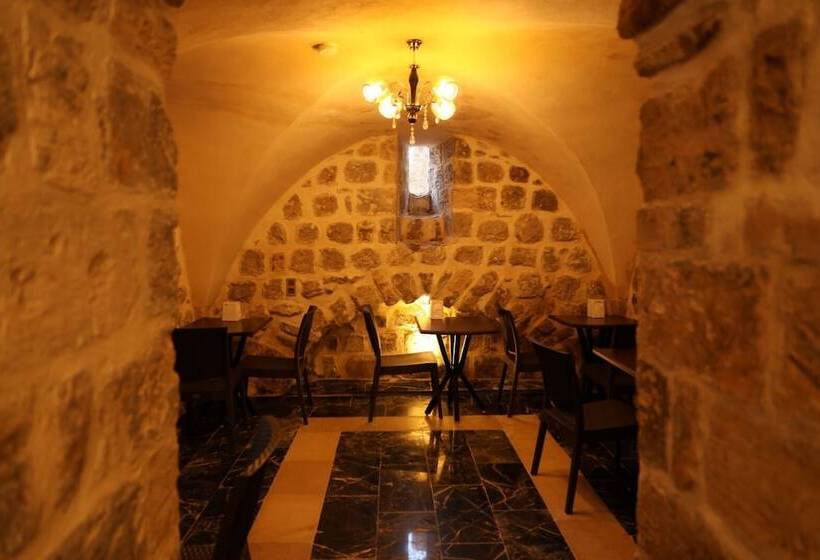 هتل Mardi̇n Bey Konaği